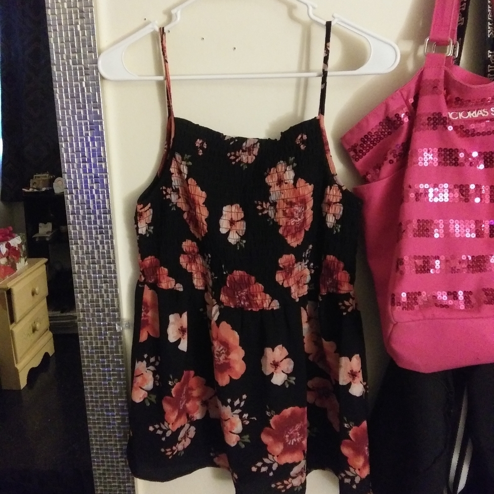No Boundaries floral tank top.